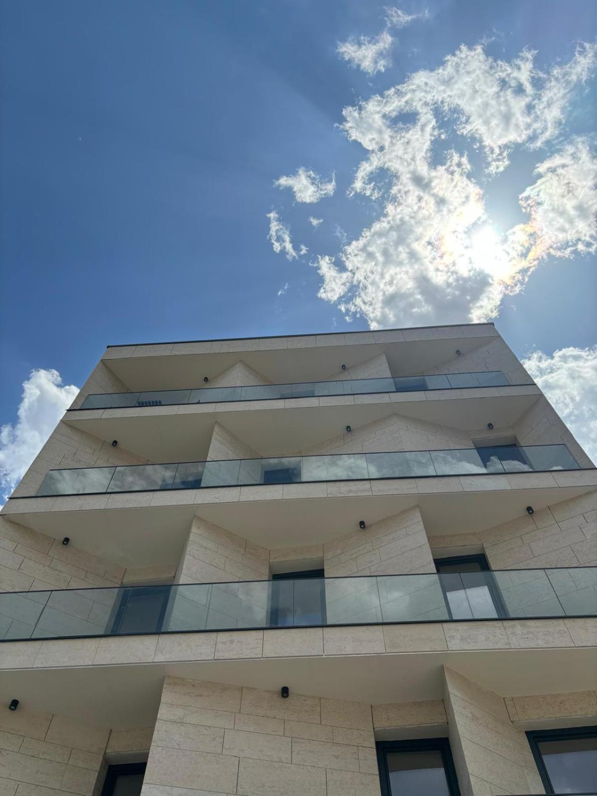V25Appartments Bukarest Exteriör bild